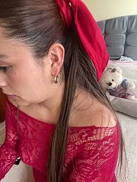 Snapshot of Gabriela-Parker_ chatting on 09/15/25, 08:42 Gabriela-Parker  online show from 09/15/25, 08:42