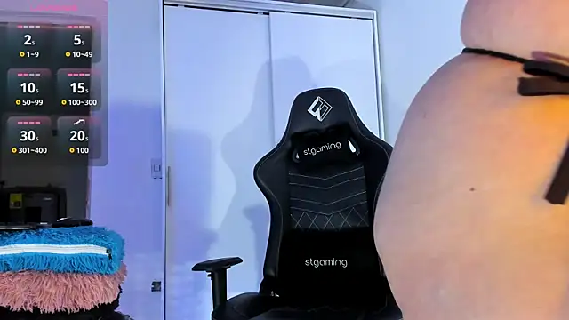 Snapshot of Dulce_smith_1 chatting on 11/24/25, 11:48 Dulce smith 1 online show from 11/24/25, 11:48