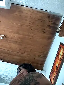 infiernowoman23 online show from 01/10/25, 09:31