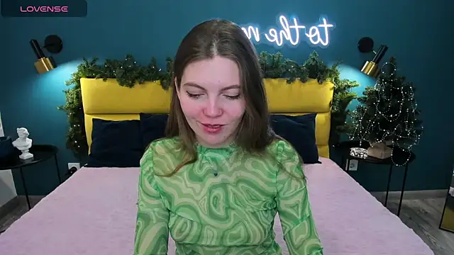 Snapshot of marie_reyes_ chatting on 12/20/25, 02:29 marie reyes online show from 12/20/25, 02:29