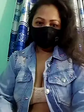 Snapshot of Bithi-Ray chatting on 12/15/24, 09:20 Bithi-Ray online show from 12/15/24, 09:20