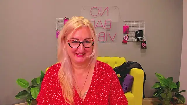 ChristyBrooks online show from 01/28/25, 06:17