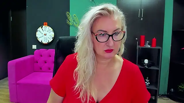 ChristyBrooks online show from 09/24/25, 01:25