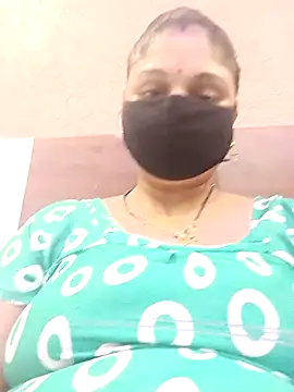 Snapshot of Cute-Aadhvita chatting on 05/02/26, 04:23 Cute-Aadhvita online show from 05/02/26, 04:23