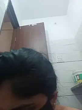 Snapshot of Cute-Aadhvita chatting on 05/17/26, 04:21 Cute-Aadhvita online show from 05/17/26, 04:21