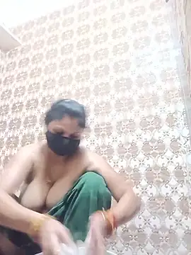 Snapshot of Cute-Aadhvita chatting on 06/11/26, 06:55 Cute-Aadhvita online show from 06/11/26, 06:55