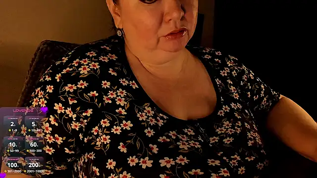 Snapshot of SexxyDreams1 chatting on 02/11/25, 12:28 SexxyDreams1 online show from 02/11/25, 12:28