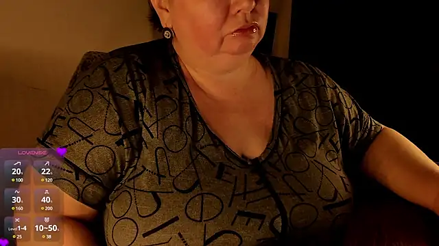 Snapshot of SexxyDreams1 chatting on 02/13/25, 12:02 SexxyDreams1 online show from 02/13/25, 12:02