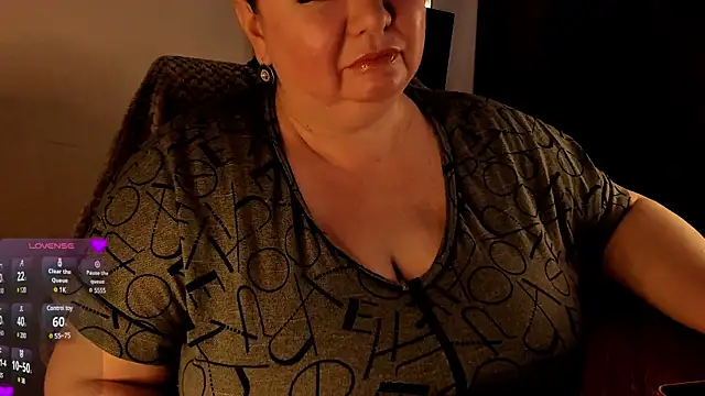 Snapshot of SexxyDreams1 chatting on 02/13/25, 06:09 SexxyDreams1 online show from 02/13/25, 06:09