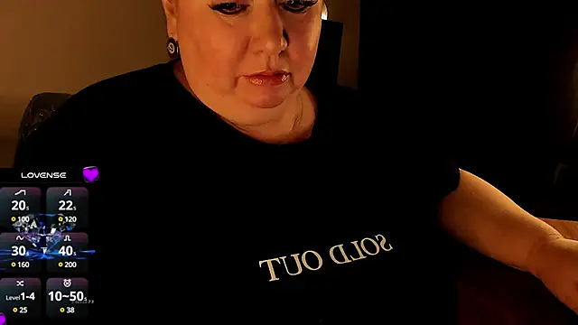 Snapshot of SexxyDreams1 chatting on 03/07/25, 12:48 SexxyDreams1 online show from 03/07/25, 12:48