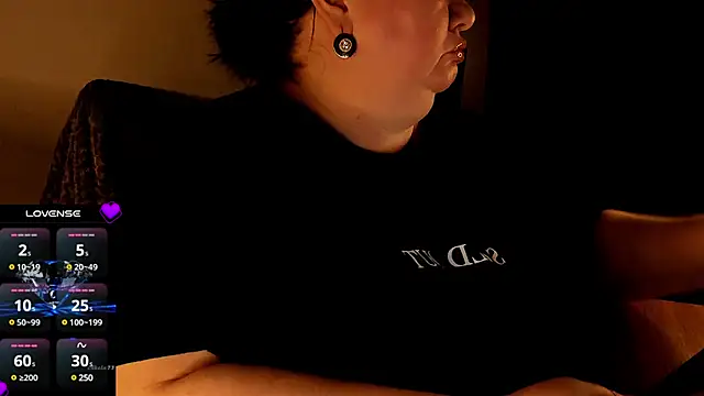 Snapshot of SexxyDreams1 chatting on 03/10/25, 11:49 SexxyDreams1 online show from 03/10/25, 11:49