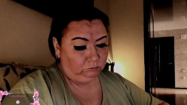 Snapshot of SexxyDreams1 chatting on 10/08/25, 05:38 SexxyDreams1 online show from 10/08/25, 05:38