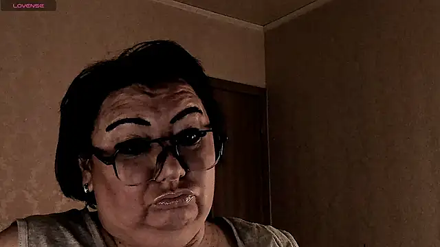 SexxyDreams1 online show from 03/19/26, 11:09