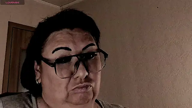 SexxyDreams1 online show from 04/04/26, 02:10