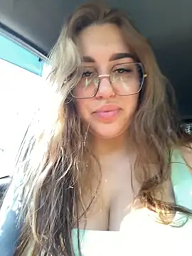 VikiDemi online show from 10/22/25, 06:35