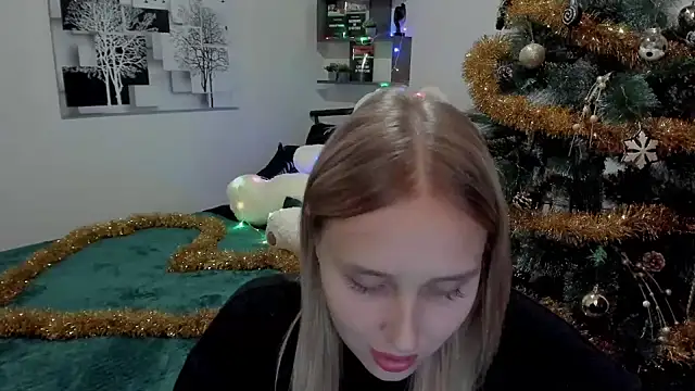 LinaTruly online show from 12/16/24, 10:24