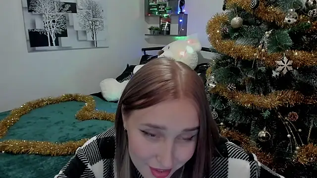 LinaTruly online show from 12/20/24, 10:54