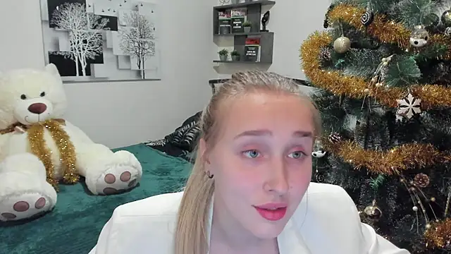 LinaTruly online show from 01/12/25, 08:25