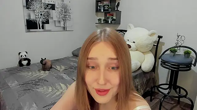 LinaTruly online show from 03/14/25, 08:49