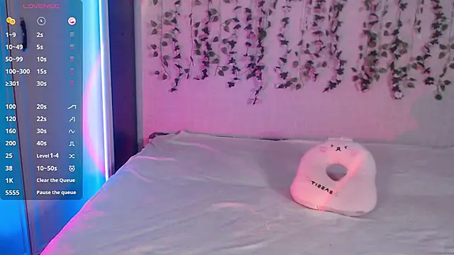 Lessy Lasska online show from 04/22/26, 02:14