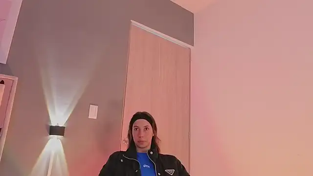 jolie lov online show from 09/18/25, 01:02