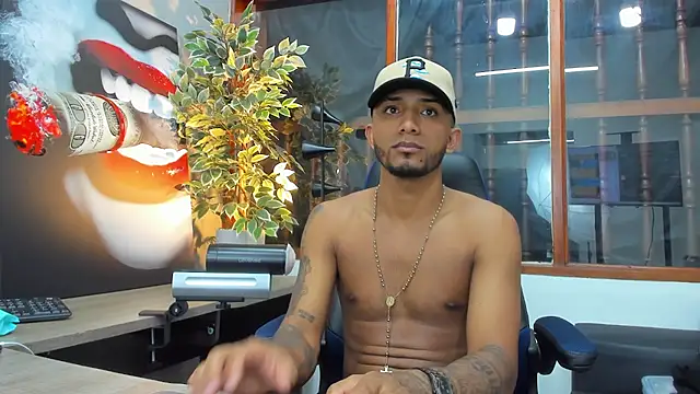 Snapshot of Robin_Rief chatting on 01/27/25, 07:03 Robin Rief online show from 01/27/25, 07:03