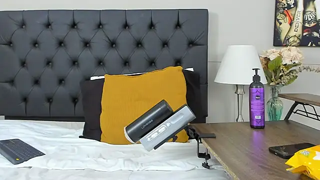 Snapshot of Robin_Rief chatting on 02/21/25, 06:51 Robin Rief online show from 02/21/25, 06:51