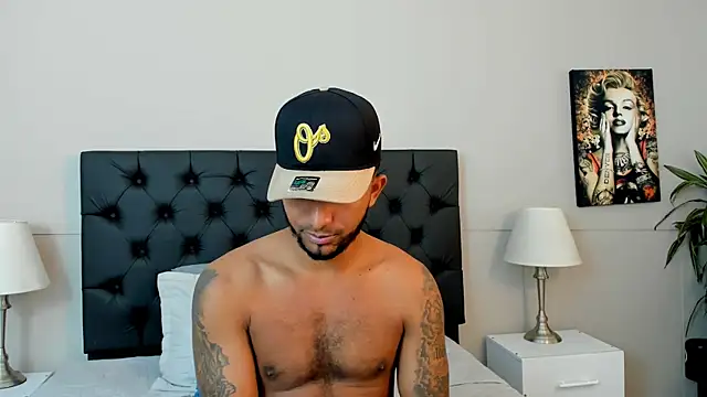 Snapshot of Robin_Rief chatting on 10/09/25, 03:26 Robin Rief online show from 10/09/25, 03:26