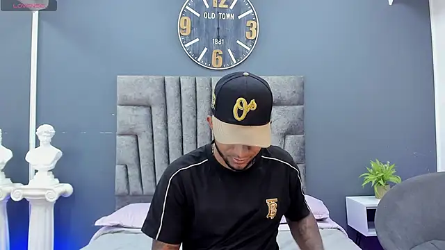 Robin Rief online show from 03/30/26, 07:59