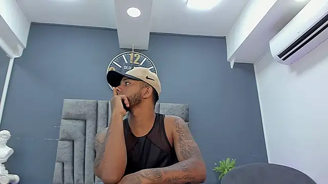 Robin Rief online show from 04/21/26, 01:42