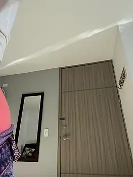 Snapshot of NicoleCut chatting on 03/22/25, 12:04 NicoleCut online show from 03/22/25, 12:04