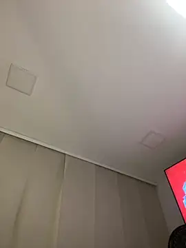 Snapshot of NicoleCut chatting on 09/27/25, 11:21 NicoleCut online show from 09/27/25, 11:21