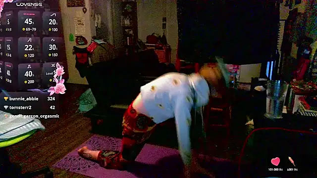  hellostormy  online show from 02/15/25, 04:25