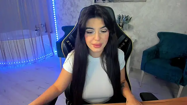 AlluringAriel online show from 10/04/25, 07:34