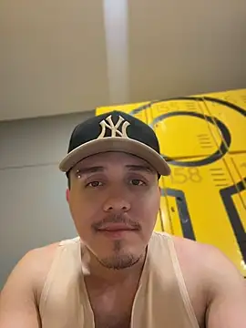 Snapshot of adam-rivera chatting on 07/11/26, 05:04 adam-rivera online show from 07/11/26, 05:04