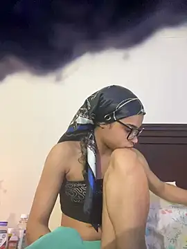 1prettygem online show from 01/14/25, 03:22