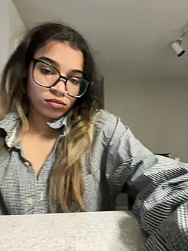 1prettygem online show from 01/22/25, 03:29