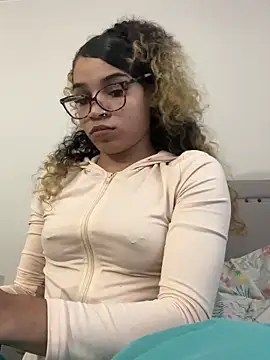 1prettygem online show from 03/19/25, 10:42