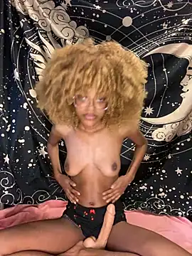 Rosie Bee online show from 12/20/24, 06:08