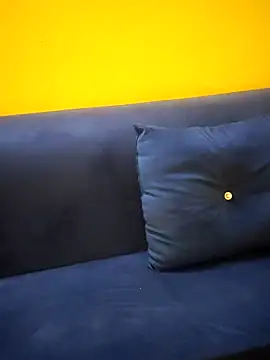 Haniya-143 online show from 10/11/25, 09:35