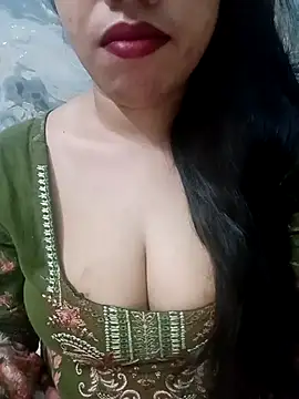 Snapshot of Haniya-143 chatting on 04/29/26, 10:38 Haniya-143 online show from 04/29/26, 10:38