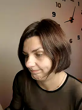 Snapshot of Magic__smile chatting on 12/17/24, 03:06 Magic smile online show from 12/17/24, 03:06