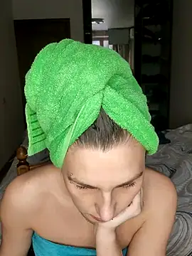 Snapshot of Magic__smile chatting on 02/06/25, 12:05 Magic smile online show from 02/06/25, 12:05