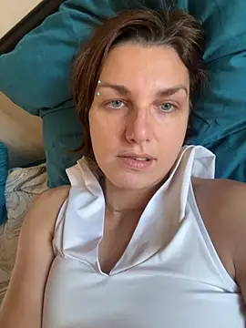 Snapshot of Magic__smile chatting on 10/07/25, 05:26 Magic smile online show from 10/07/25, 05:26