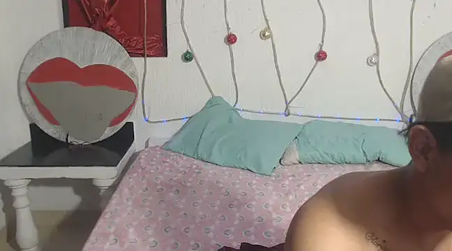 Snapshot of PartySexting chatting on 12/20/24, 08:49 PartySexting online show from 12/20/24, 08:49