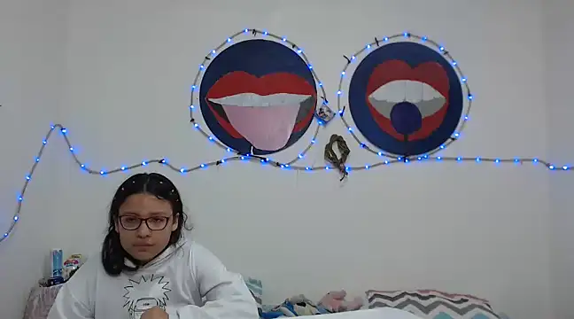 Snapshot of PartySexting chatting on 02/11/25, 09:09 PartySexting online show from 02/11/25, 09:09