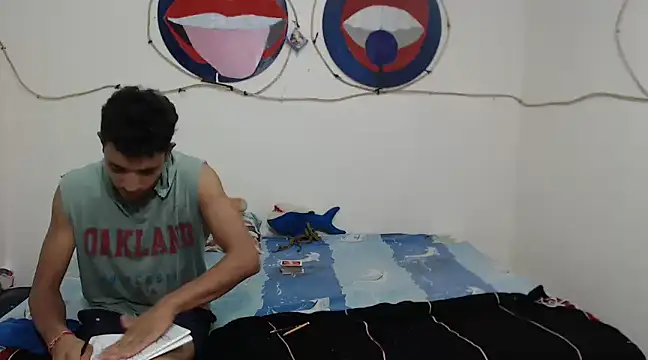 Snapshot of PartySexting chatting on 02/13/25, 08:27 PartySexting online show from 02/13/25, 08:27