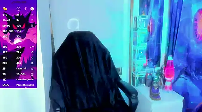 Snapshot of _sakae_ chatting on 01/01/25, 11:51 sakae online show from 01/01/25, 11:51