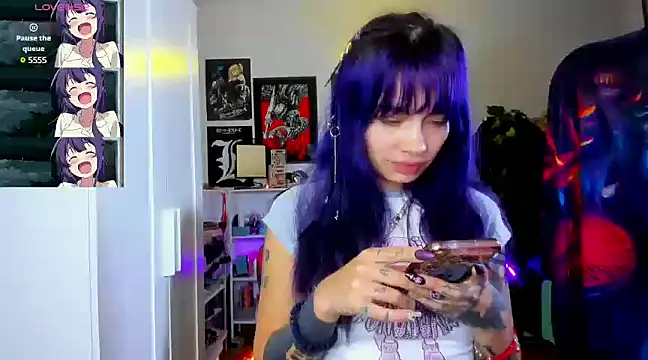 Snapshot of _sakae_ chatting on 02/05/25, 05:20 sakae online show from 02/05/25, 05:20