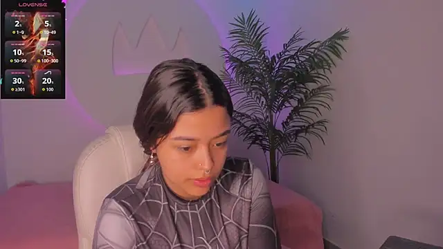 Ariana Pierce online show from 11/19/25, 12:38